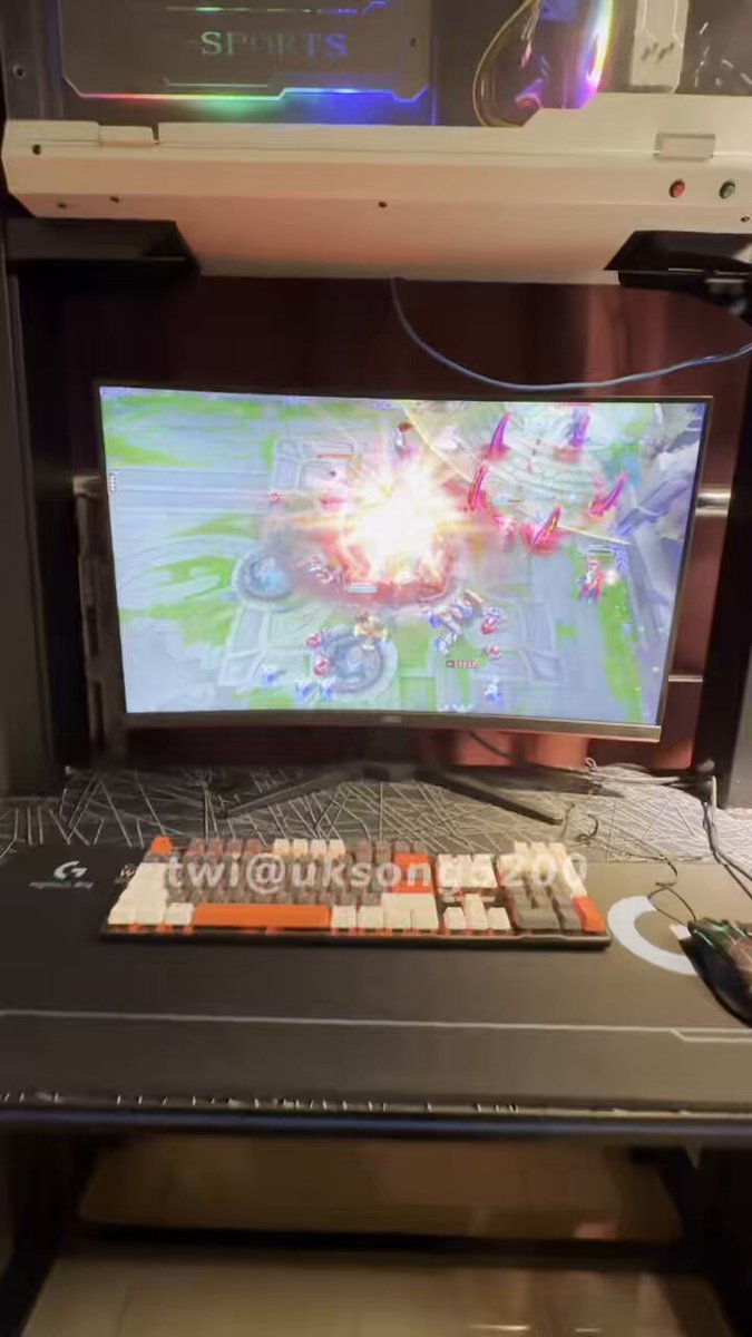 跟好兄弟开黑被威胁了这个视频的