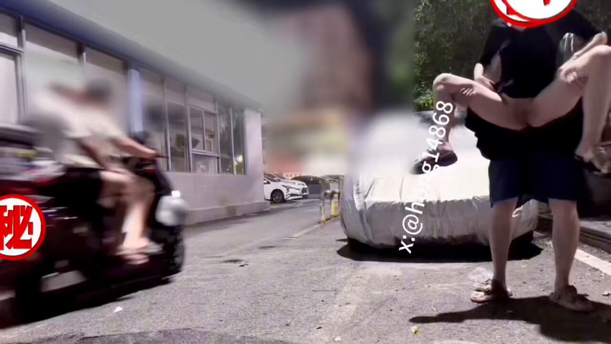 很羞耻，掰开，面对一波又一波人……